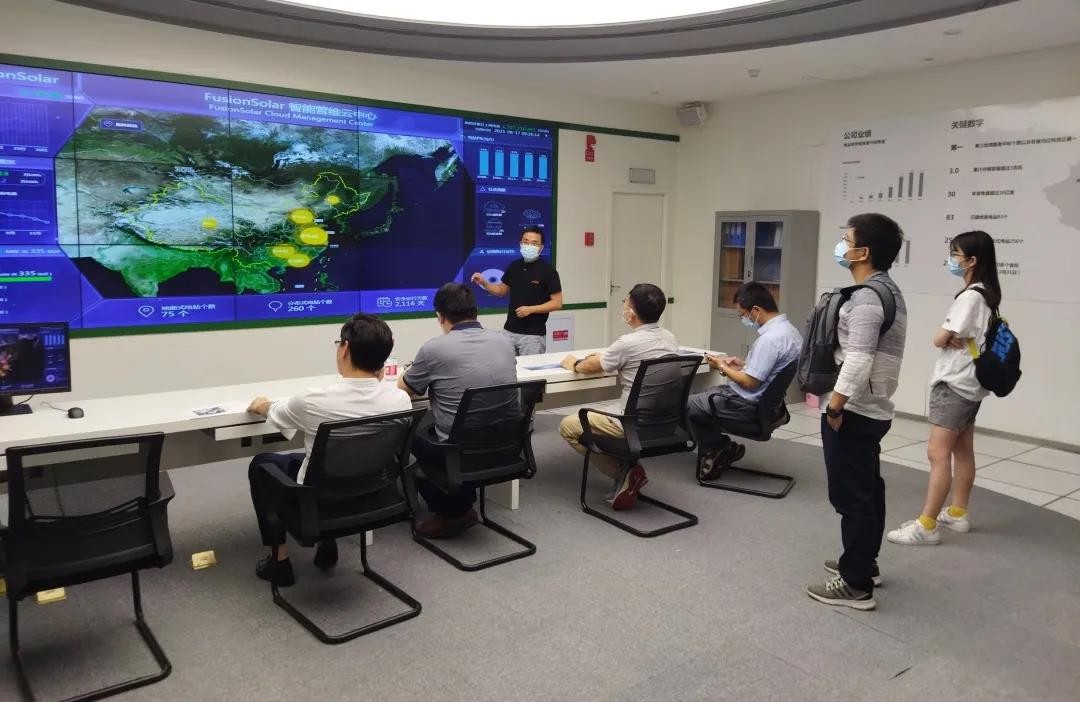 浙江大学新能源研究中心一行莅临壹号娱乐PG科技海宁集控中心